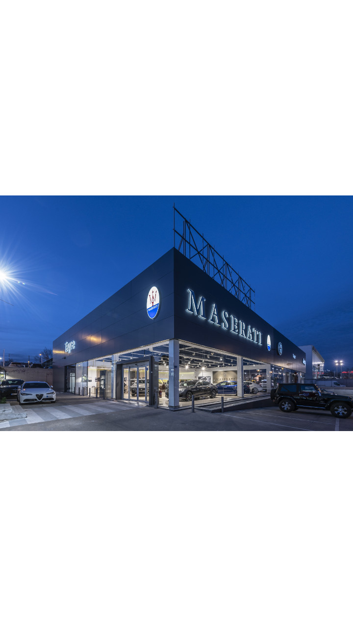 auto dealership Tayre: luxury and exclusivity